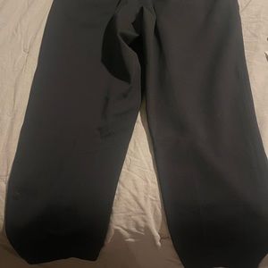 Lululemon pants / slacks ON THE MOVE